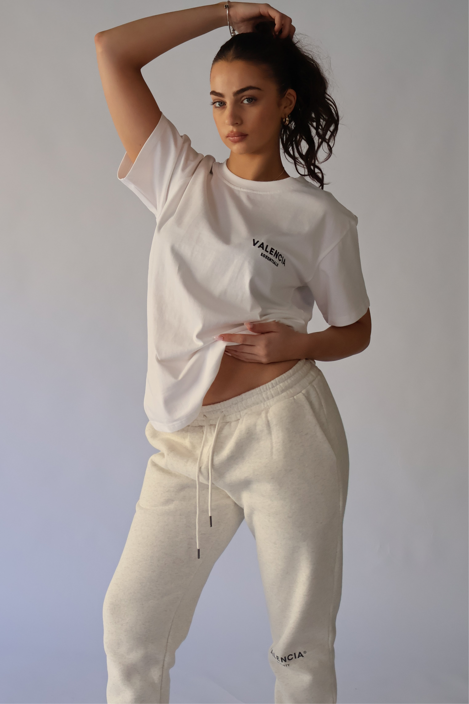 CHARLIE | Unisex essential tee - WHITE