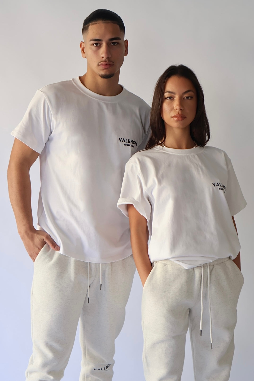 CHARLIE | Unisex essential tee - WHITE