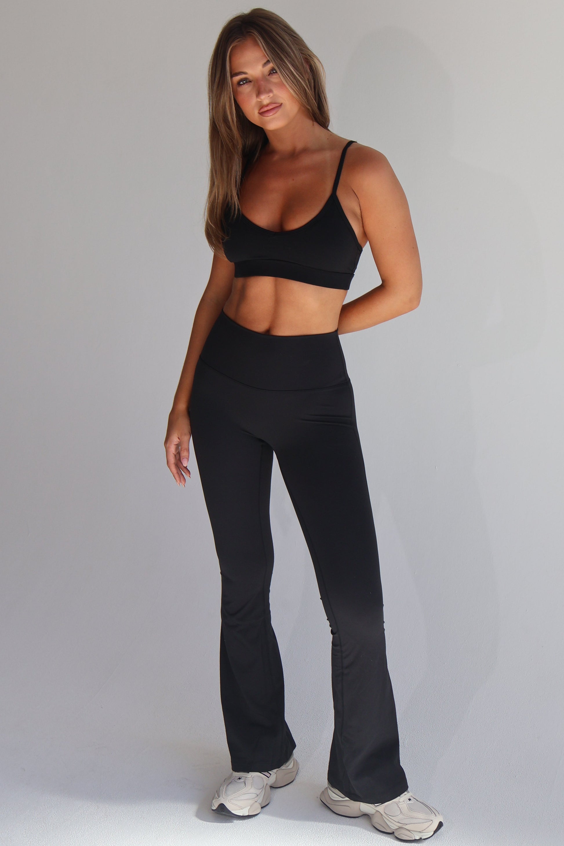 SERENA |  Active luxe flared leggings - BLACK