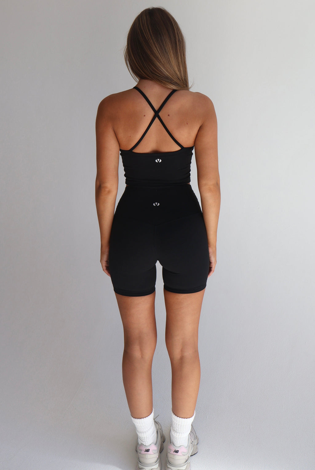 BELLA |  Active luxe shorts 6" - BLACK