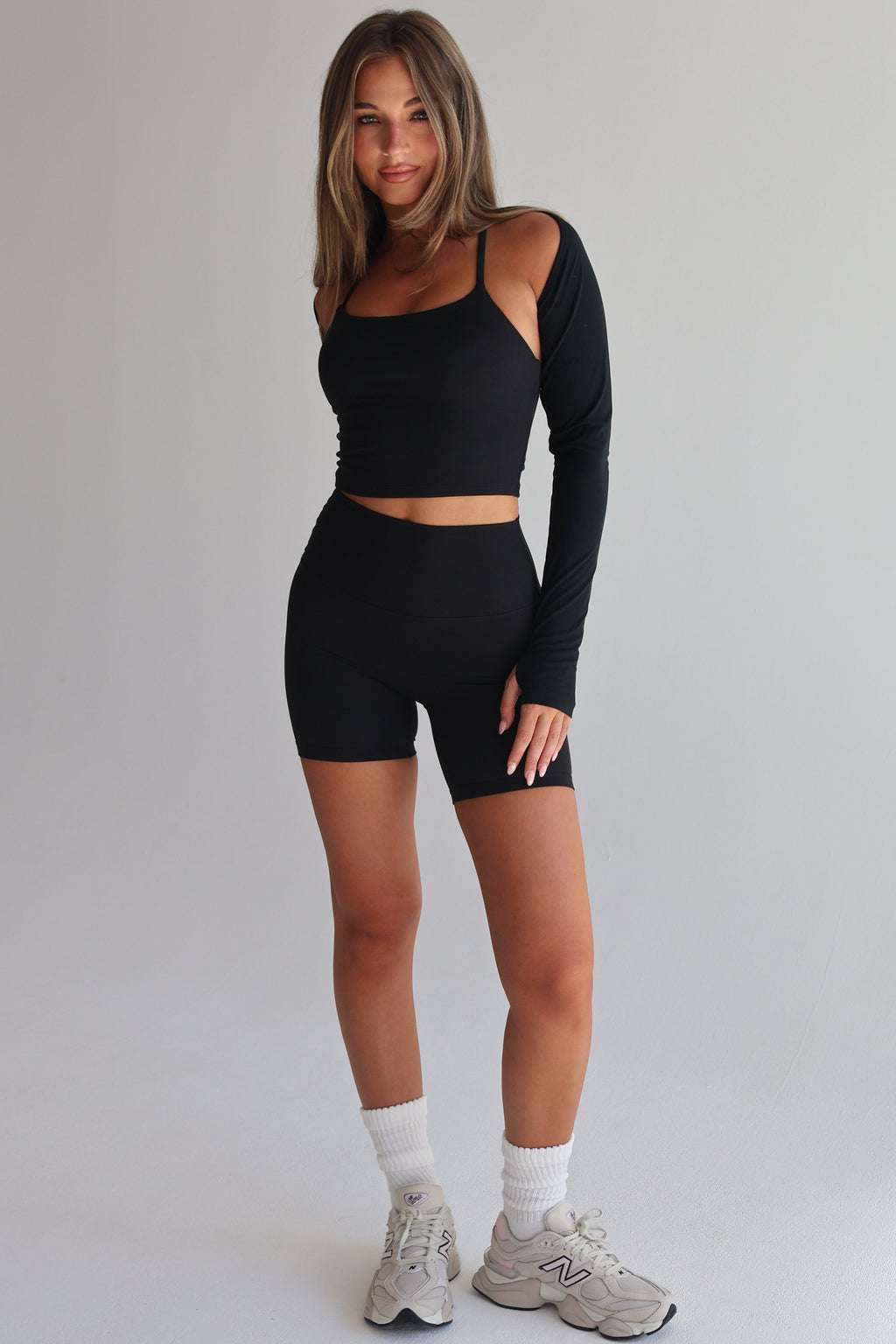 BELLA |  Active luxe shorts 6" - BLACK