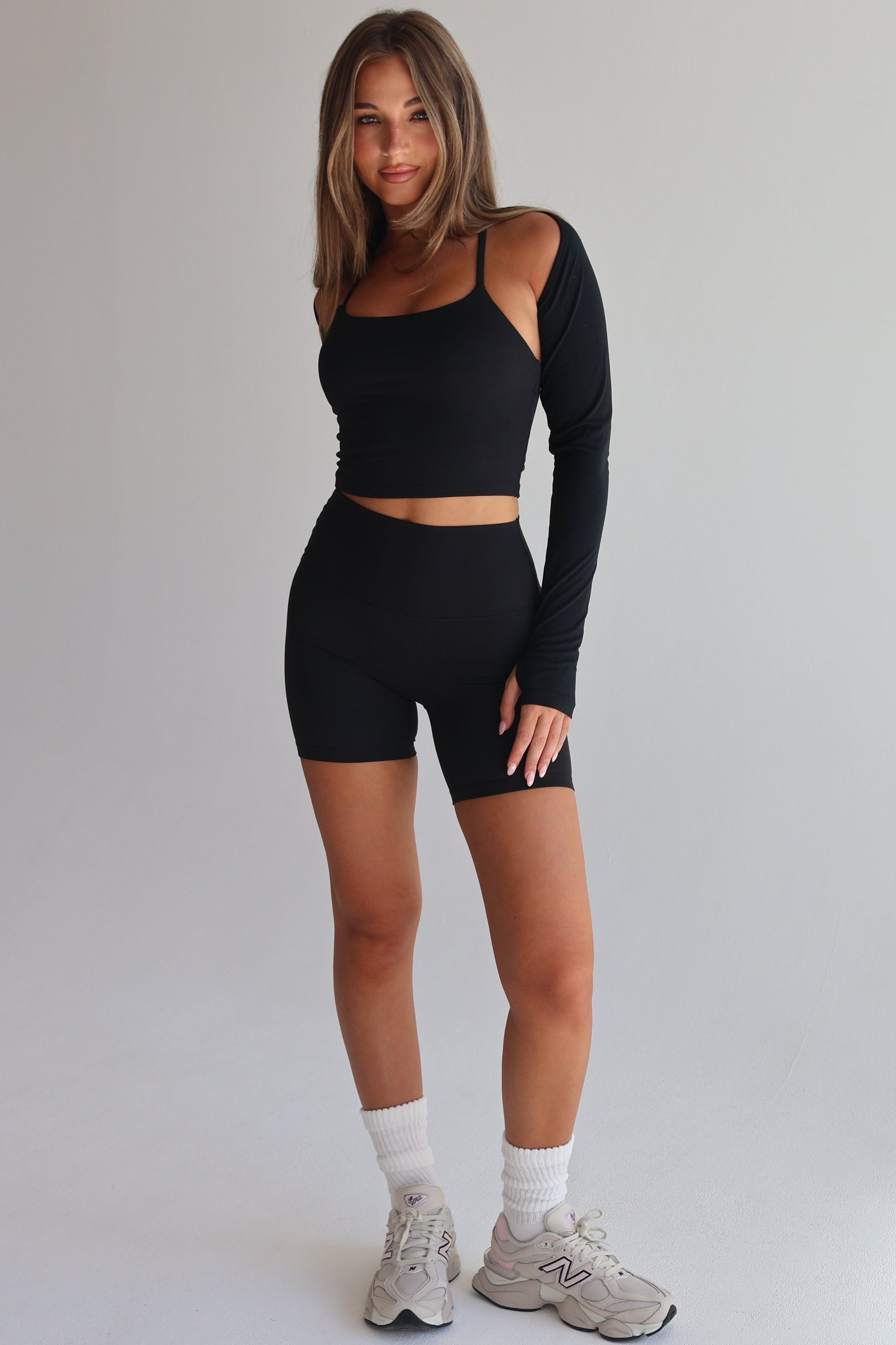 BELLA |  Active luxe shorts 6" - BLACK