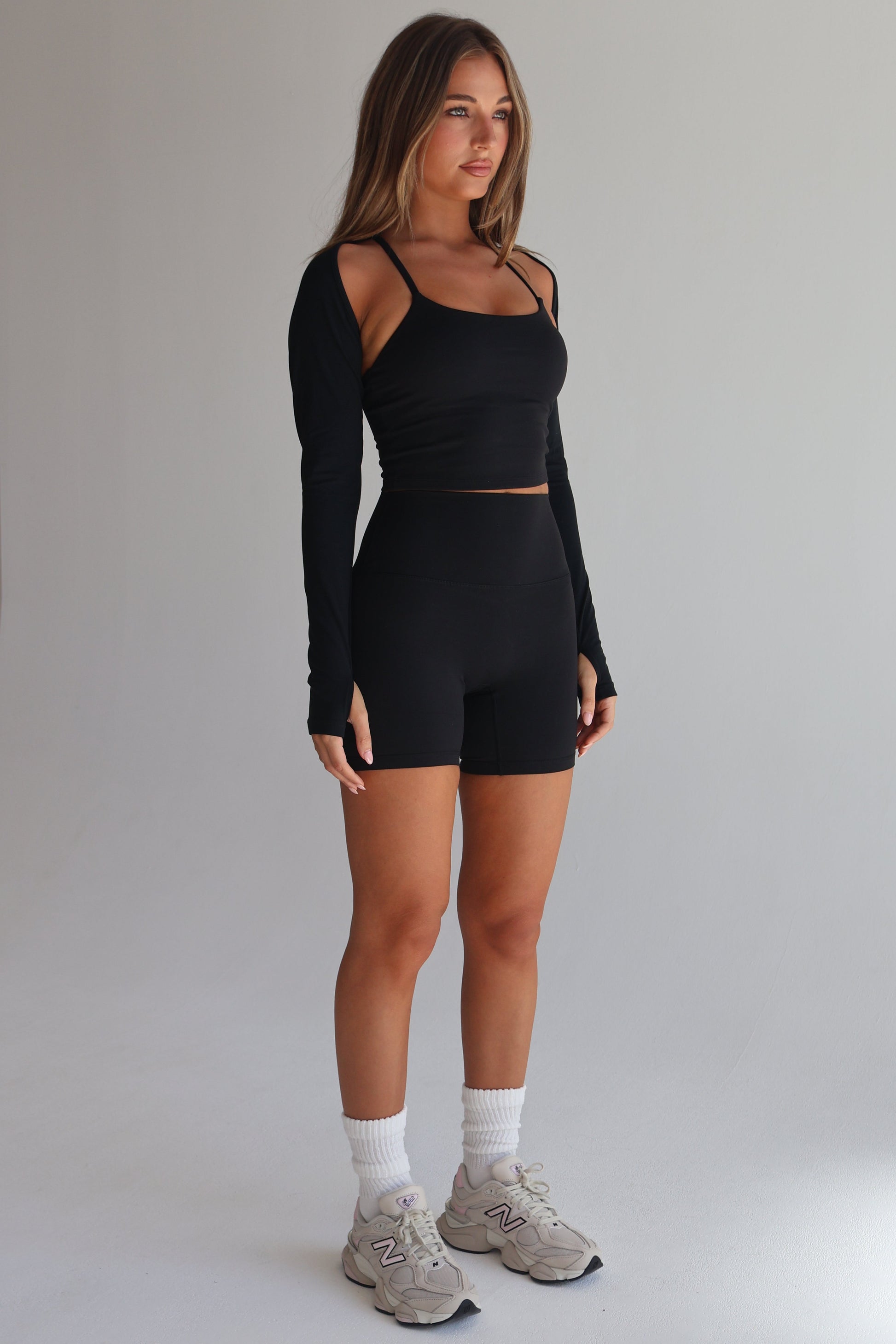 BELLA |  Active luxe shorts 6" - BLACK