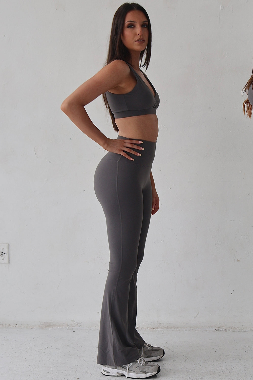 SERENA |  Active luxe flared leggings - STEEL