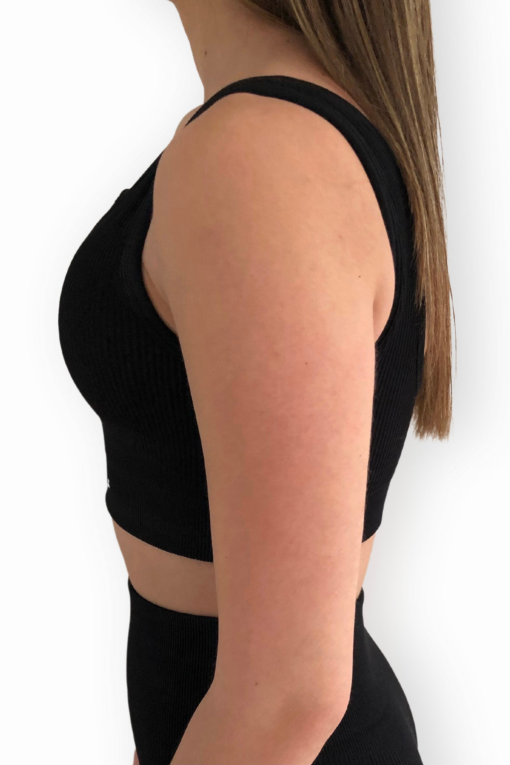 BLACK Ribbed V Neck Crop